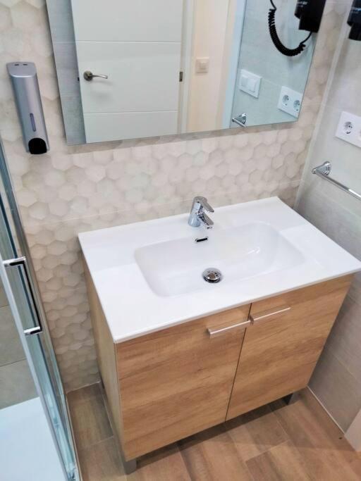 Loft La Calahorra Del Bere Con Posibilidad De Aparcamiento Pregunta Por El Pack Mas Amor Kordoba Bagian luar foto