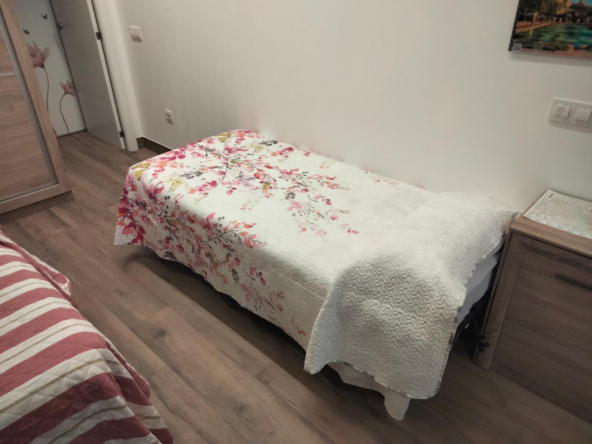 Loft La Calahorra Del Bere Con Posibilidad De Aparcamiento Pregunta Por El Pack Mas Amor Kordoba Bagian luar foto